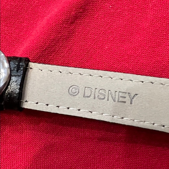 Mickey Mouse Watch - Picture 4 of 4
